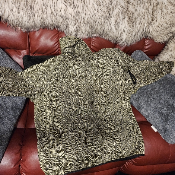 Nike Windbreaker - Picture 2 of 7